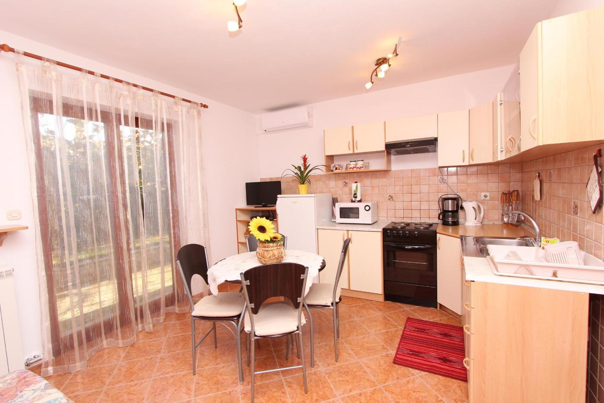 Rooms And Apartment Sanja Ровин Екстериор снимка