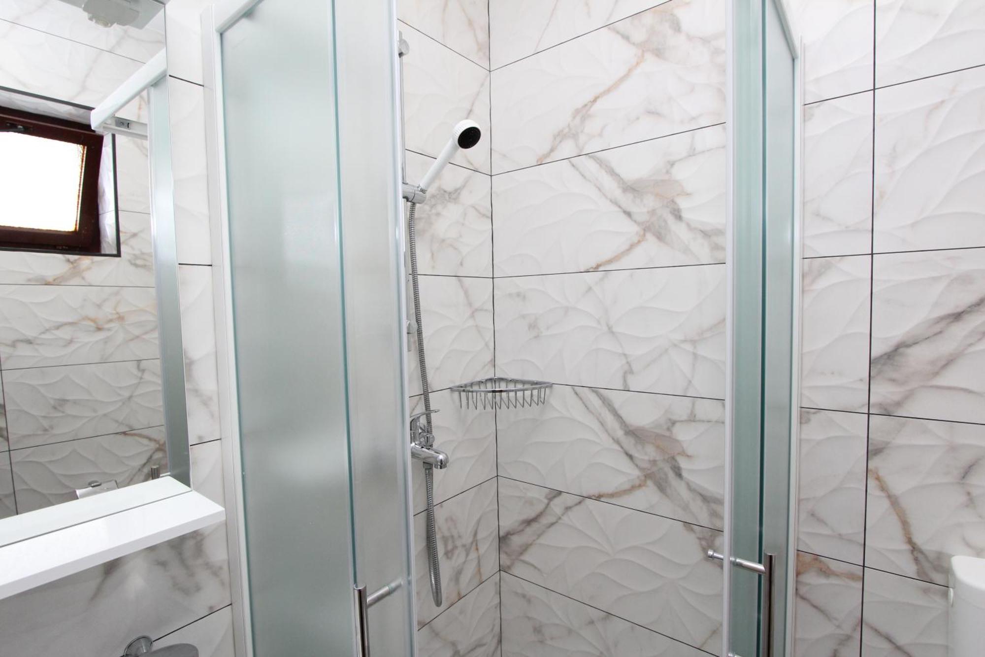 Rooms And Apartment Sanja Ровин Екстериор снимка
